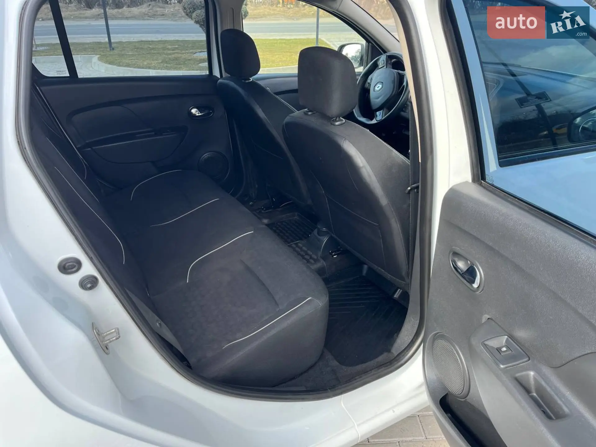 2016 Renault Logan - мініатюра 19