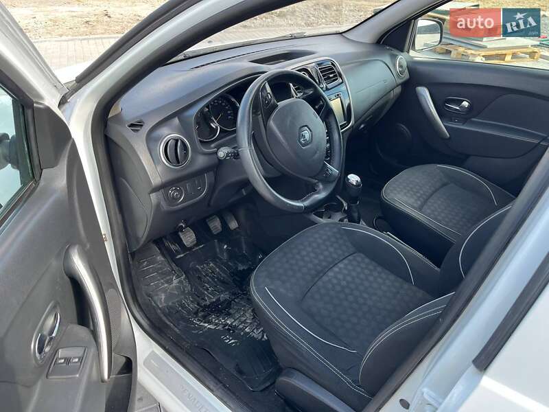 Универсал Renault Logan 2016 в Дубно