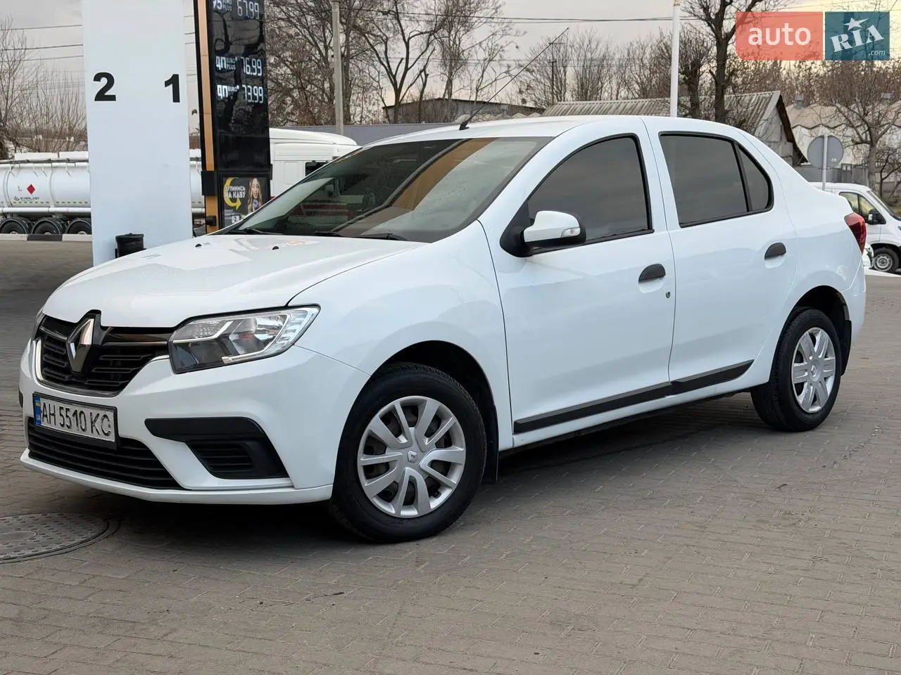 2018 Renault Logan - мініатюра 9