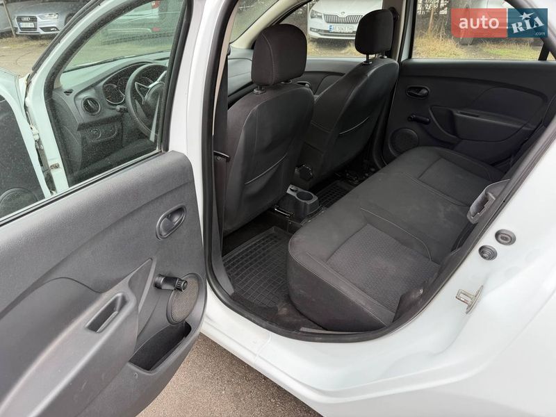 Седан Renault Logan 2017 в Днепре