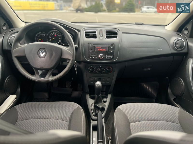 Седан Renault Logan 2016 в Полтаве