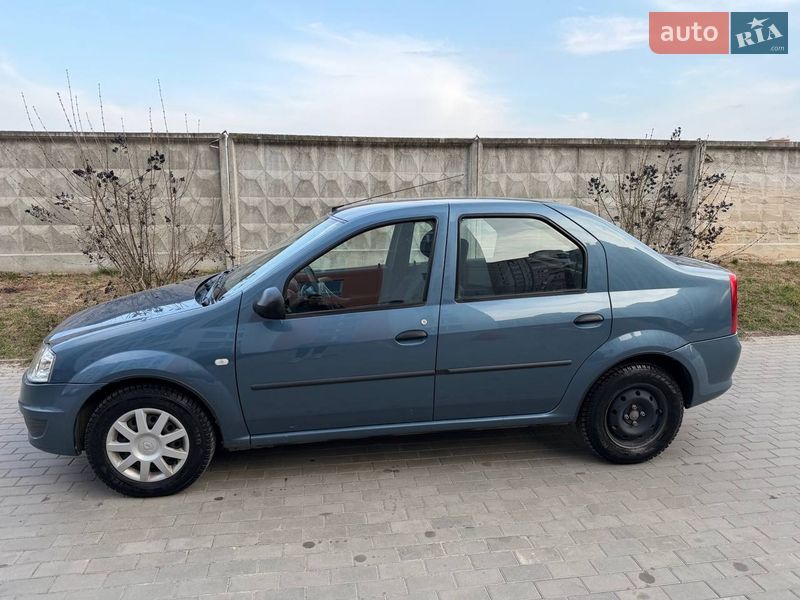 Седан Renault Logan 2011 в Киеве фото 3 Седан Renault Logan 2011 в Киеве