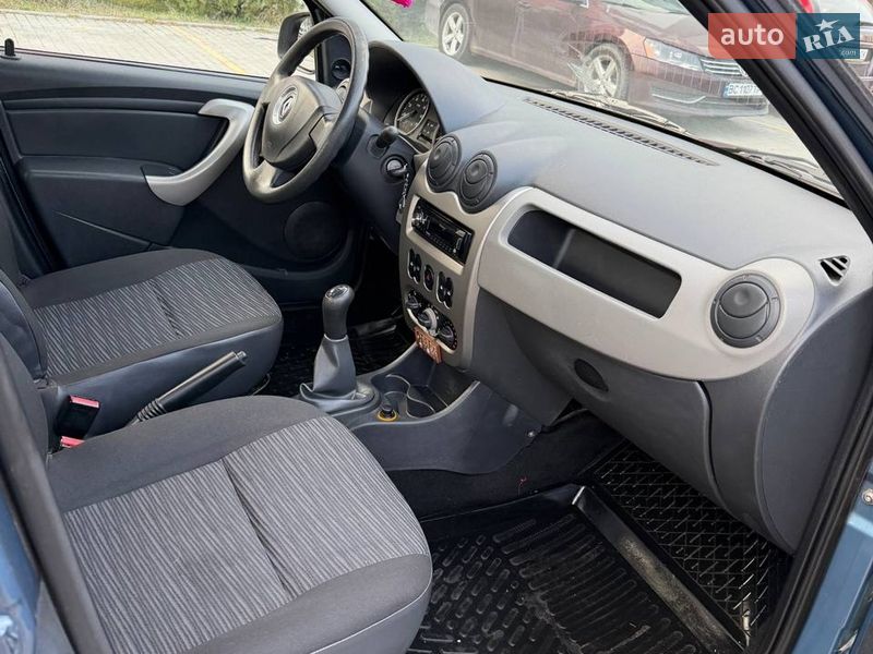 Седан Renault Logan 2011 в Киеве фото 8 Седан Renault Logan 2011 в Киеве