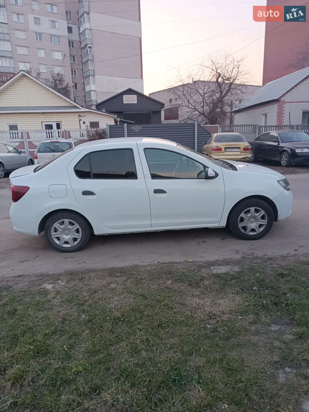 2015 Renault Logan - мініатюра 5