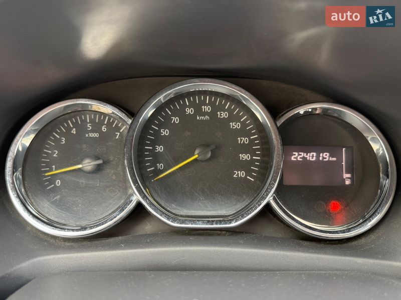 Седан Renault Logan 2015 в Красилове фото 53 Седан Renault Logan 2015 в Красилове