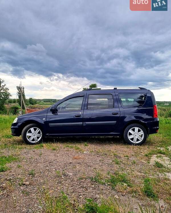 Renault Logan 2010