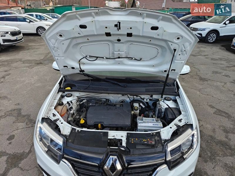 Седан Renault Logan 2017 в Киеве