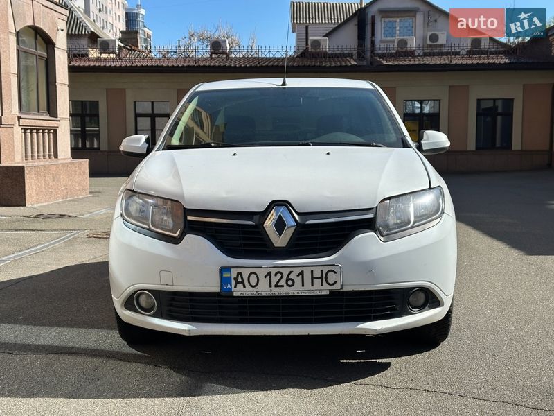 Седан Renault Logan 2013 в Киеве фото 3 Седан Renault Logan 2013 в Киеве