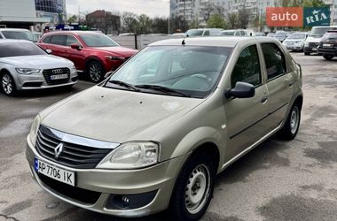 Седан Renault Logan 2010 в Запоріжжі