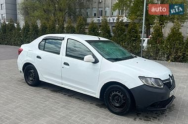 Седан Renault Logan 2013 в Днепре