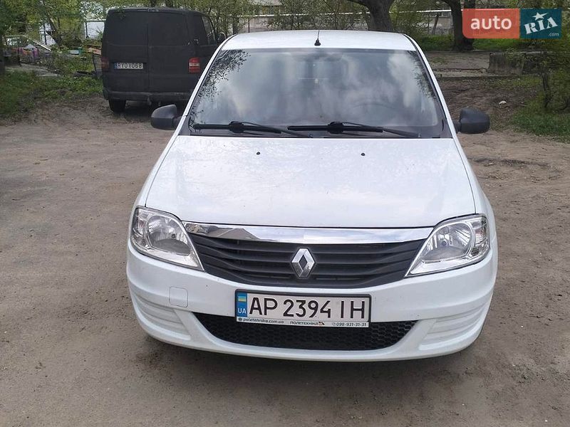 Renault Logan 2011