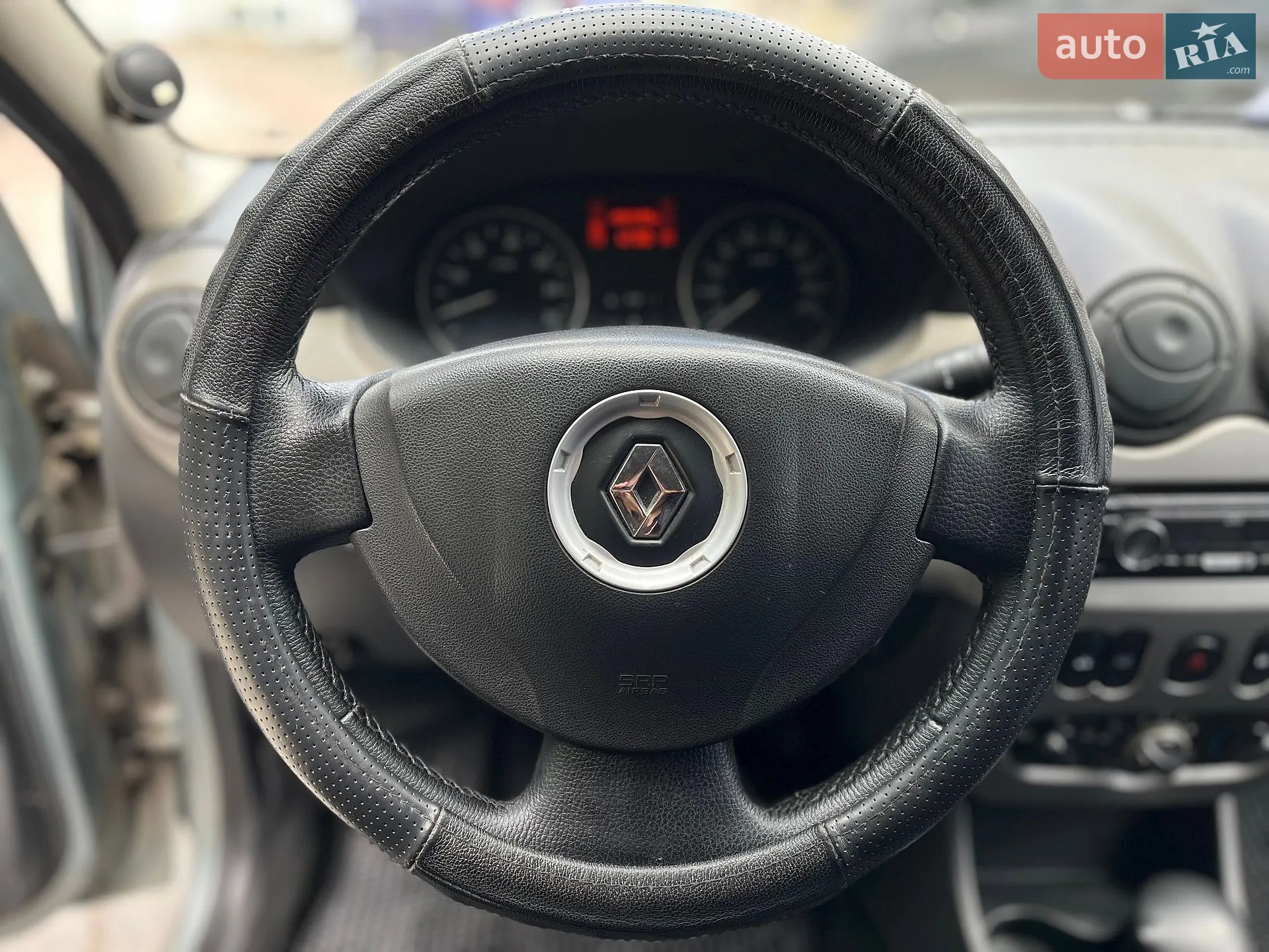 2011 Renault Logan - мініатюра 12