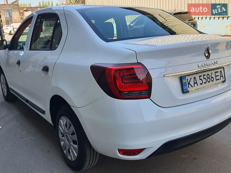 Седан Renault Logan 2021 в Киеве