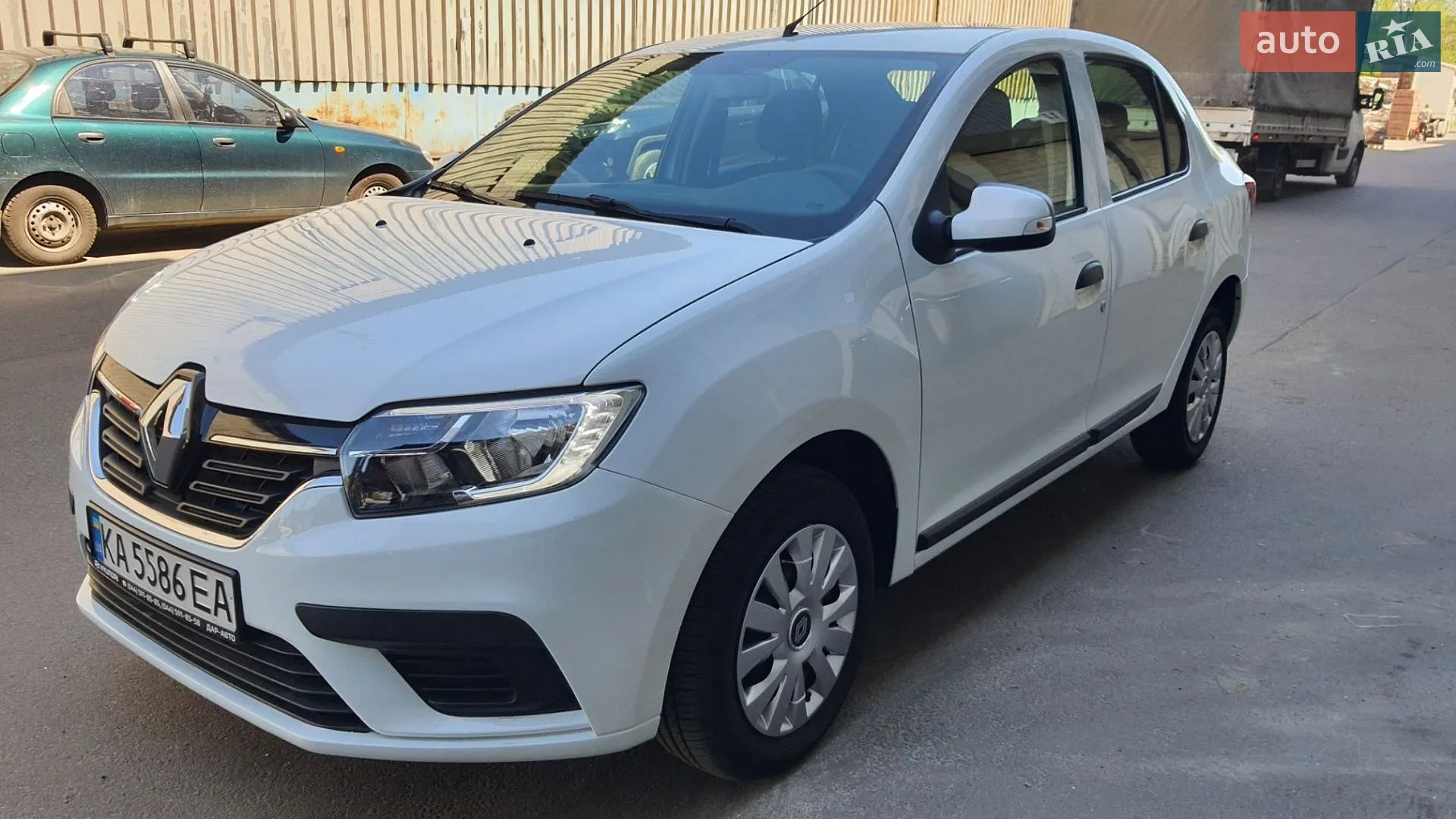 2021 Renault Logan - мініатюра 2