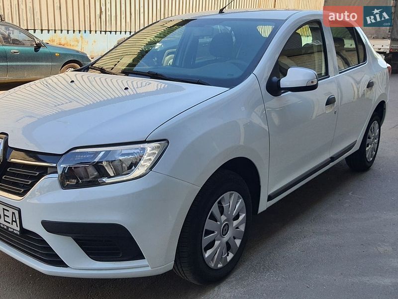Седан Renault Logan 2021 в Киеве