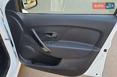 Седан Renault Logan 2021 в Киеве