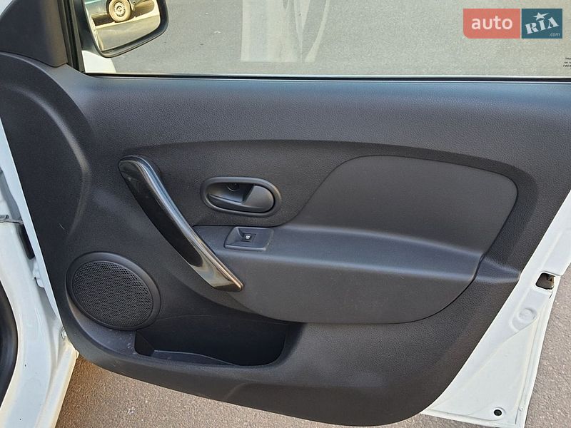Седан Renault Logan 2021 в Киеве