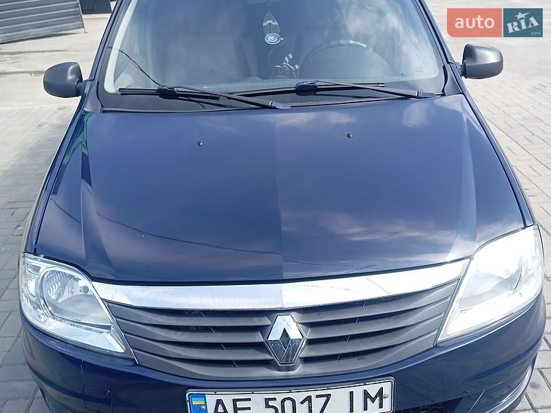 Renault Logan 2010