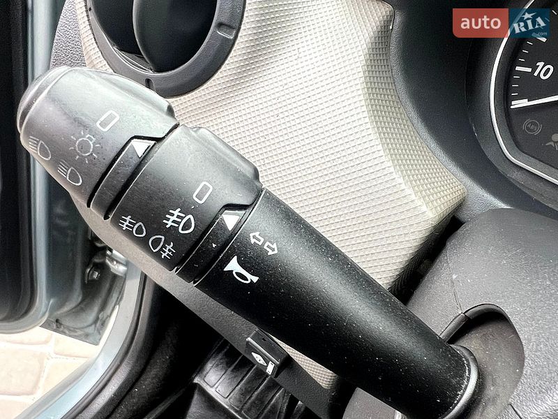Седан Renault Logan 2010 в Козельщині