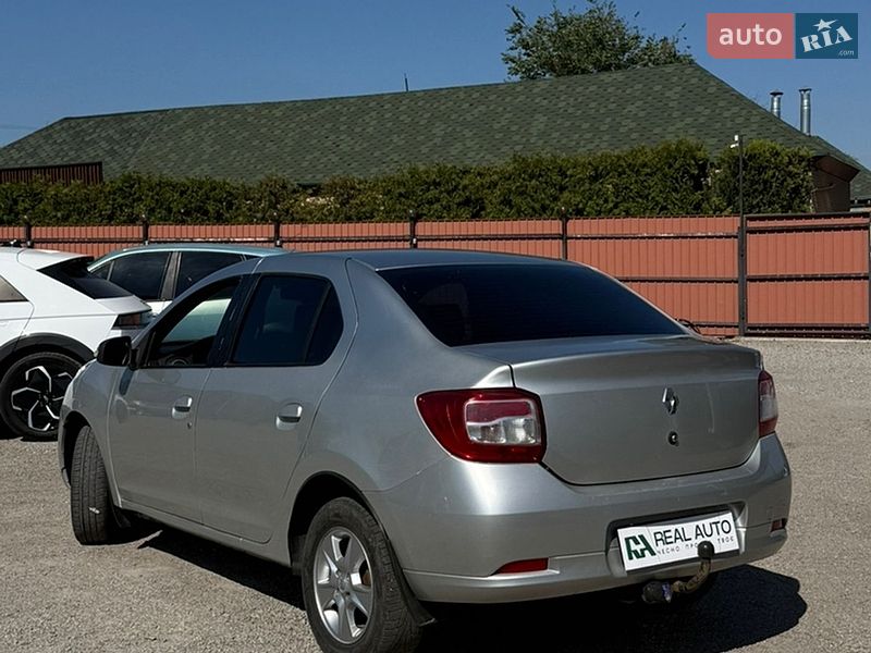 Седан Renault Logan 2013 в Кропивницком