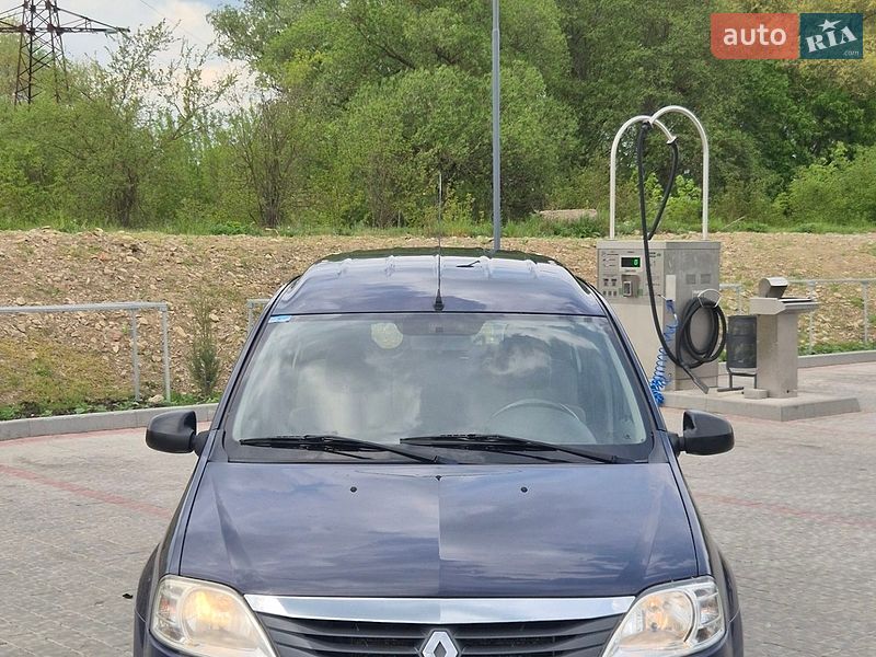 Универсал Renault Logan 2009 в Ивано-Франковске
