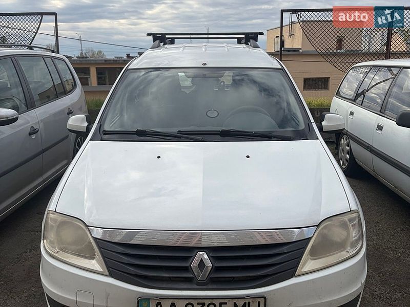 Renault Logan 2012