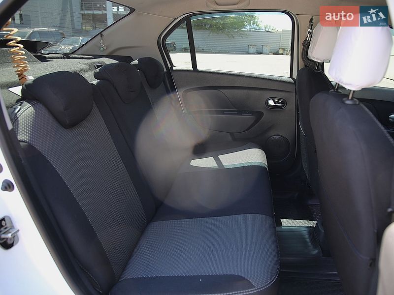 Седан Renault Logan 2019 в Харькове