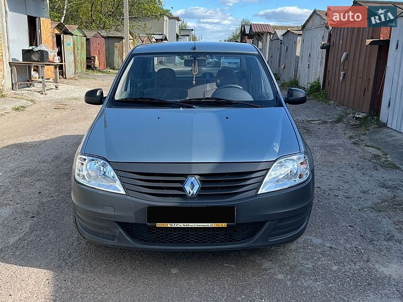 Седан Renault Logan 2009 в Львові