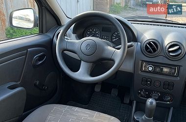 Седан Renault Logan 2009 в Львові