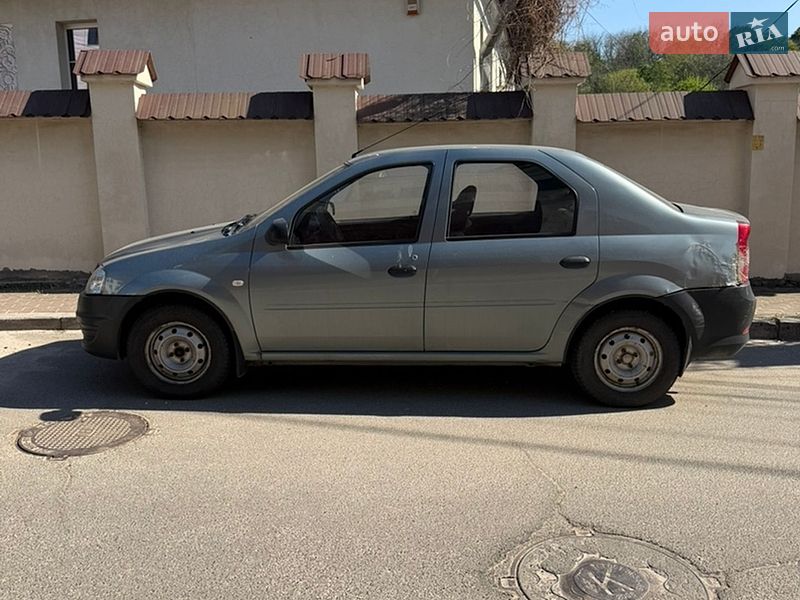 Седан Renault Logan 2011 в Киеве