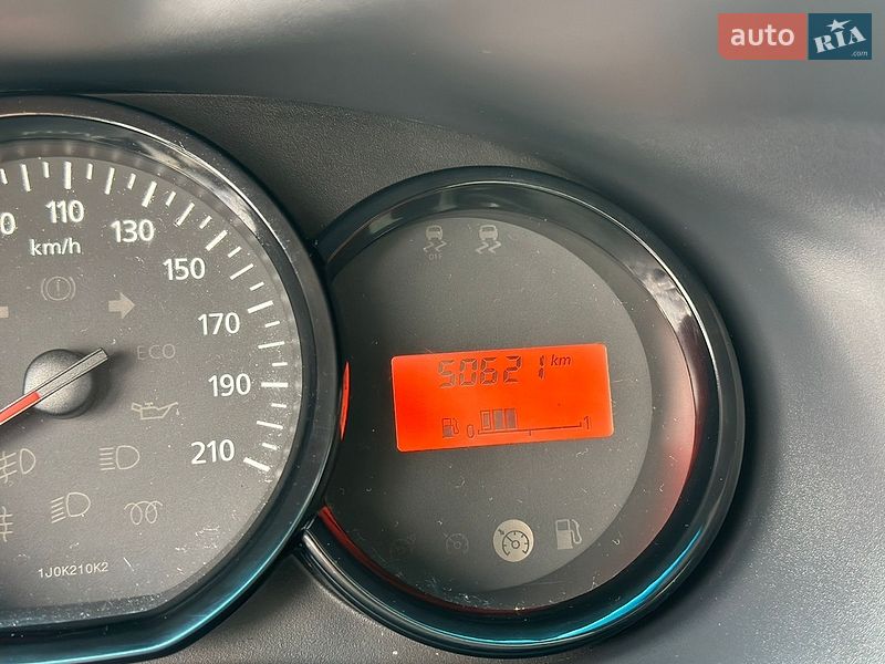 Седан Renault Logan 2014 в Черновцах