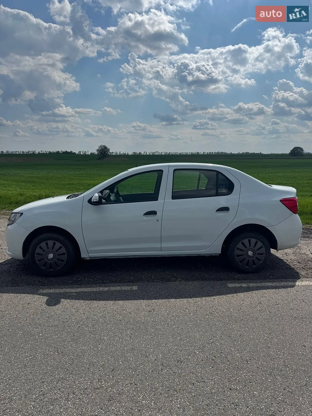 2016 Renault Logan - мініатюра 2
