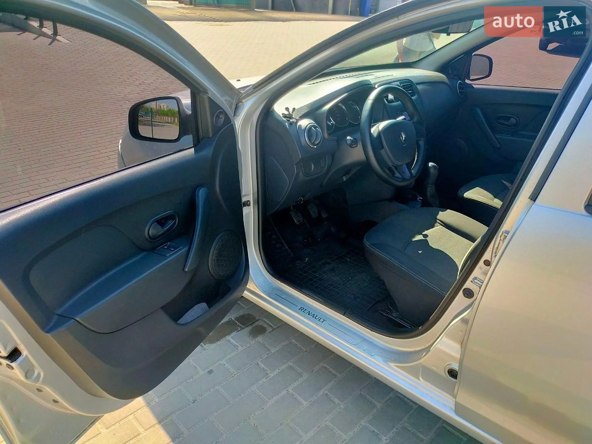 2014 Renault Logan - мініатюра 10