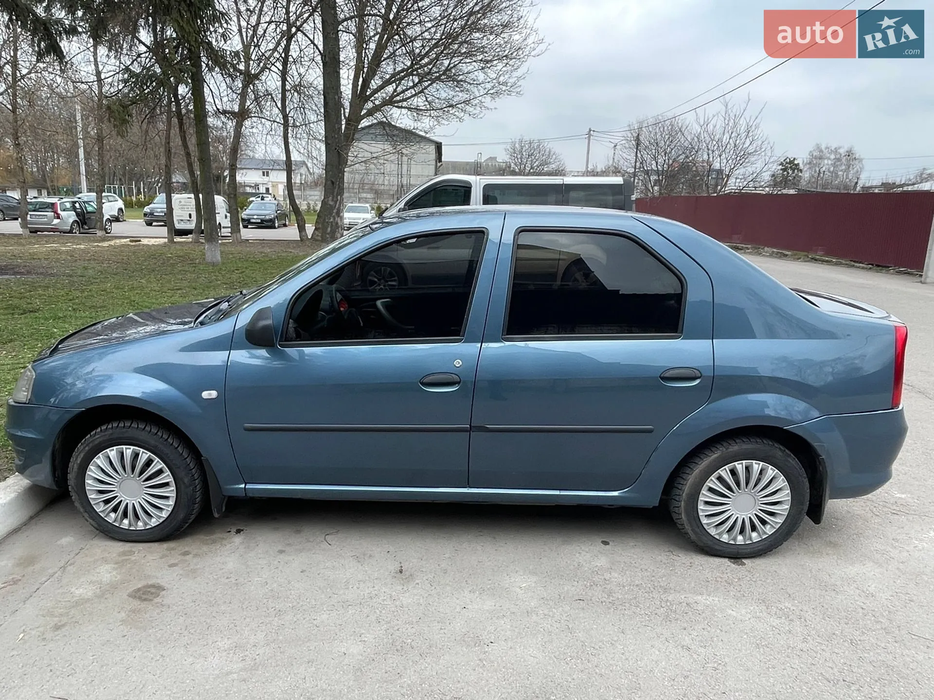 2010 Renault Logan - мініатюра 4