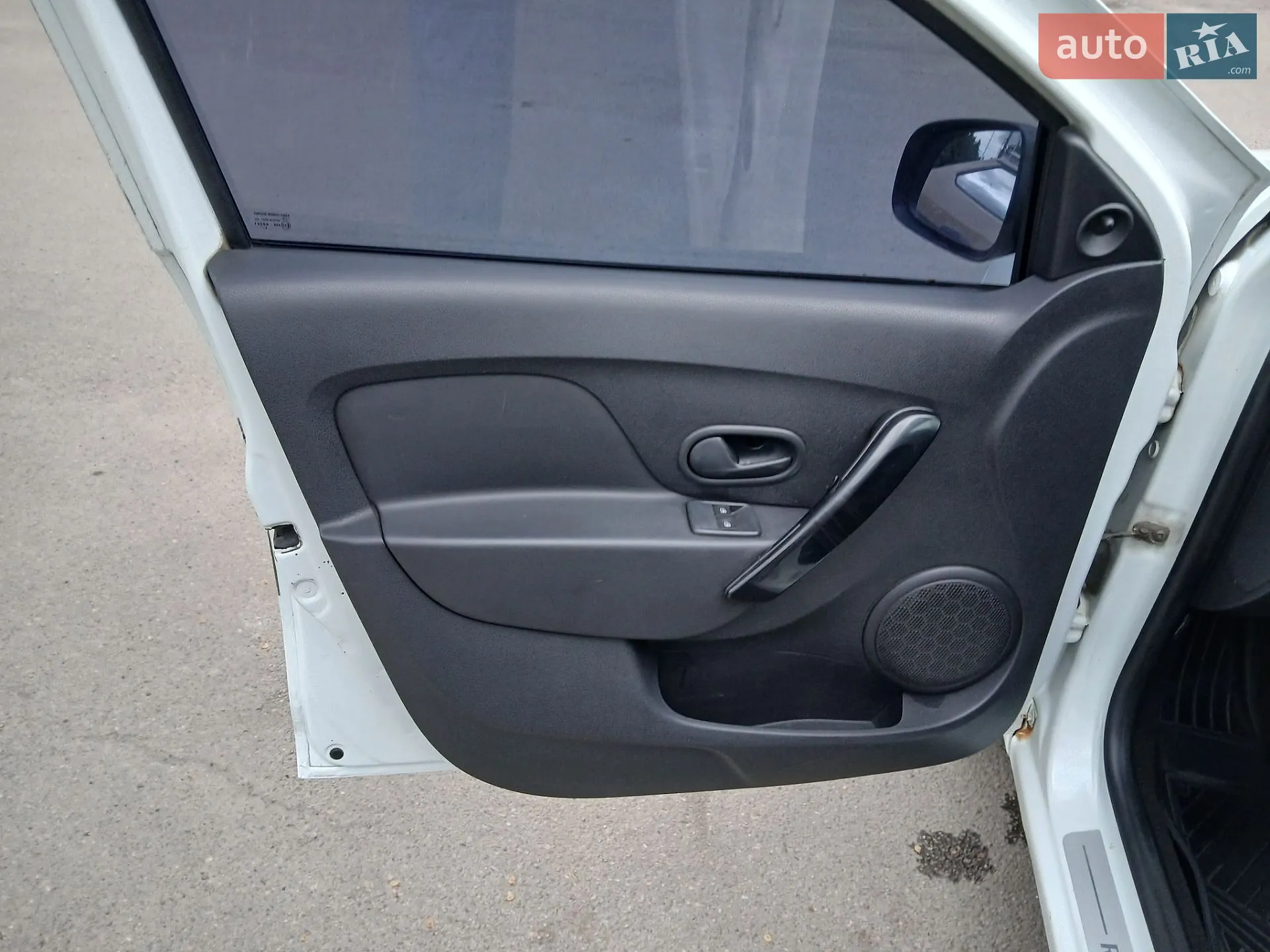 2013 Renault Logan - мініатюра 14