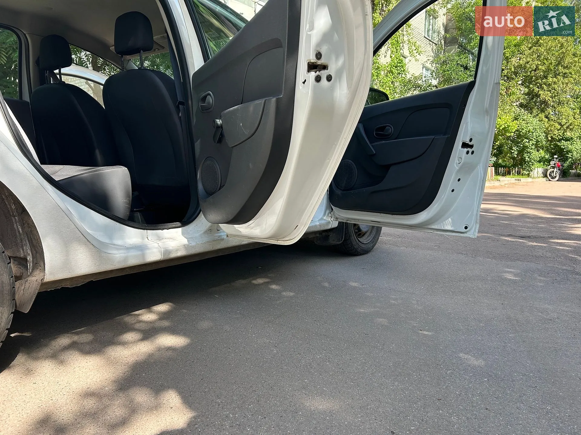 2014 Renault Logan - мініатюра 14