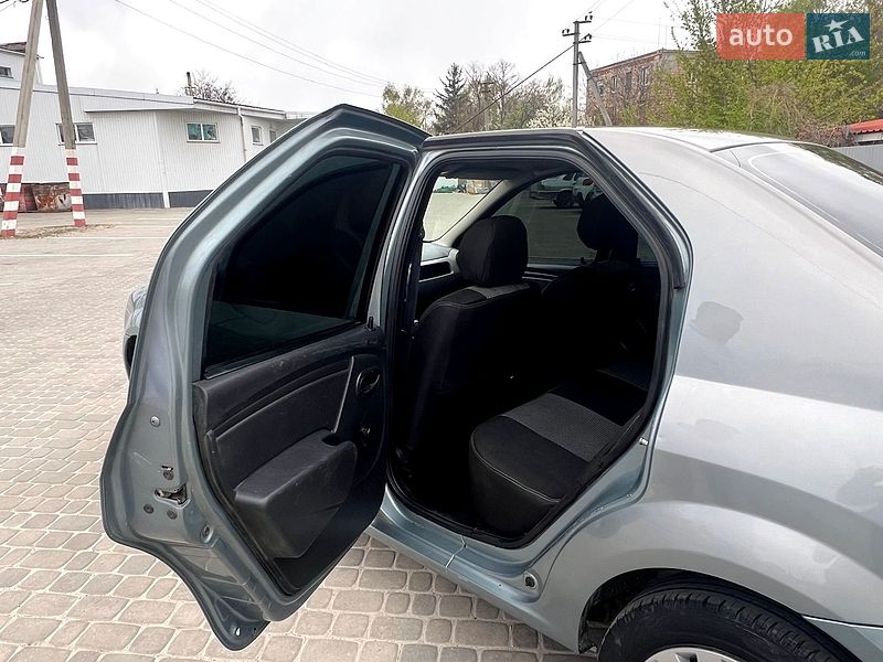 Седан Renault Logan 2010 в Кременчуці фото 34 Седан Renault Logan 2010 в Кременчуці