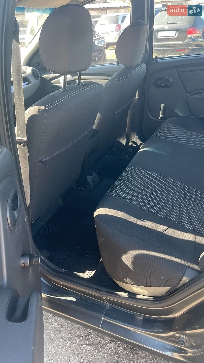 2011 Renault Logan - мініатюра 7