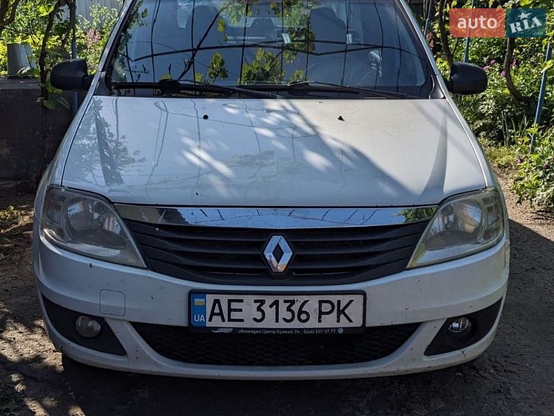 Renault Logan 2011