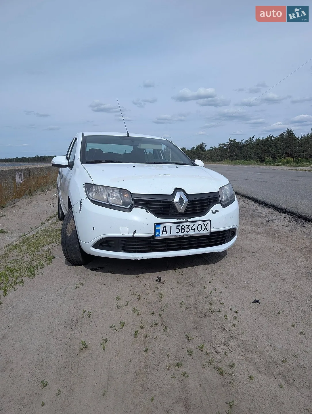 2013 Renault Logan - фото 1