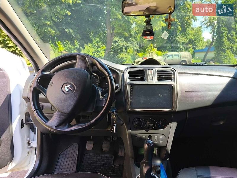 Седан Renault Logan 2016 в Сумах