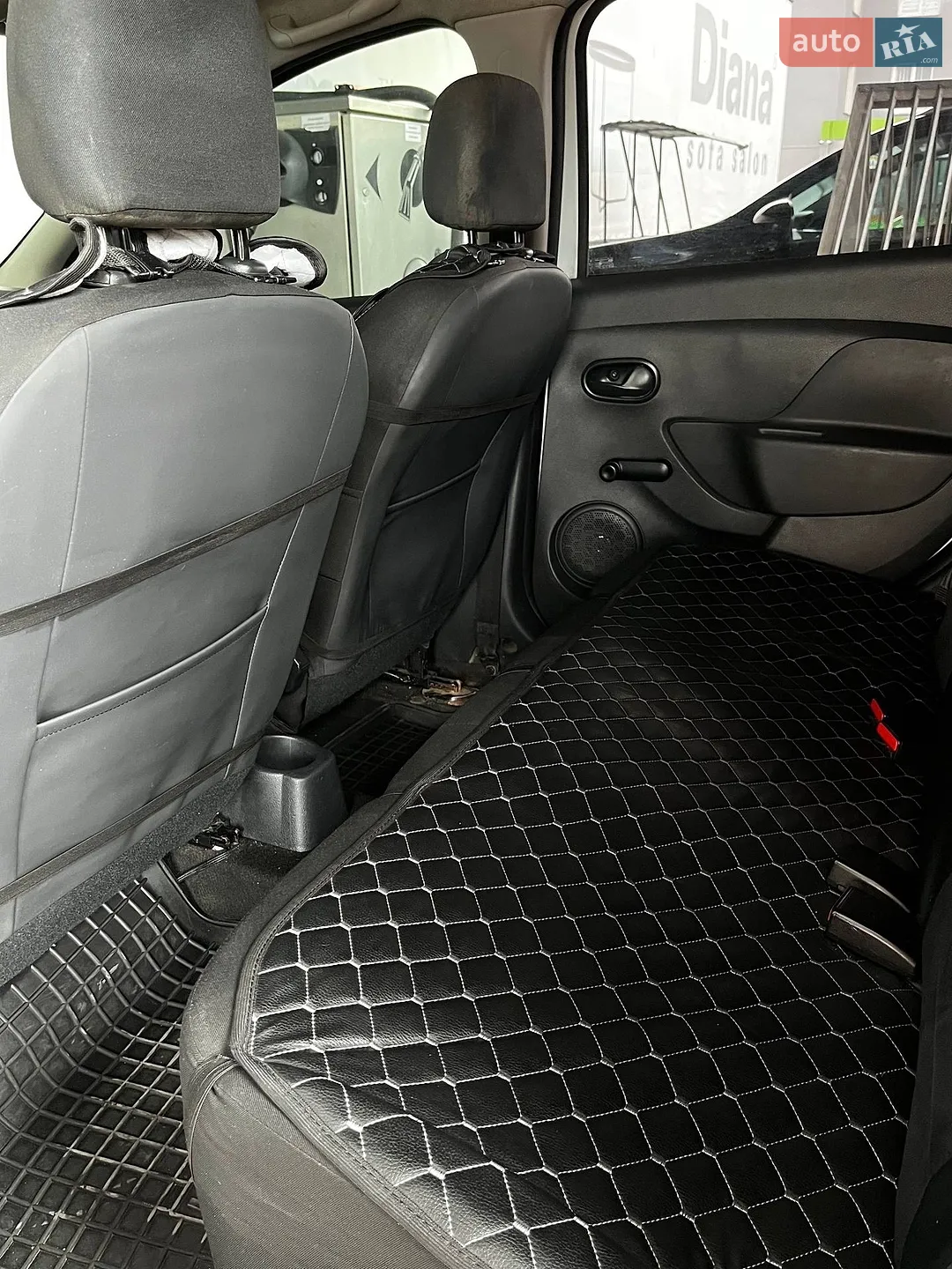 2019 Renault Logan - мініатюра 15