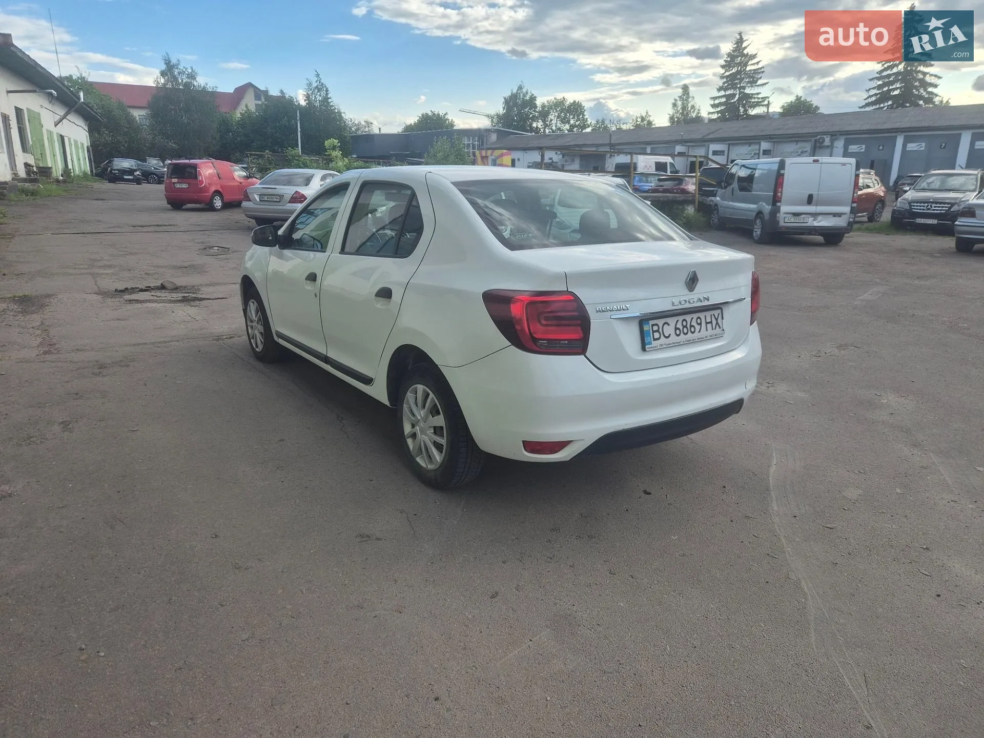 2019 Renault Logan - мініатюра 6