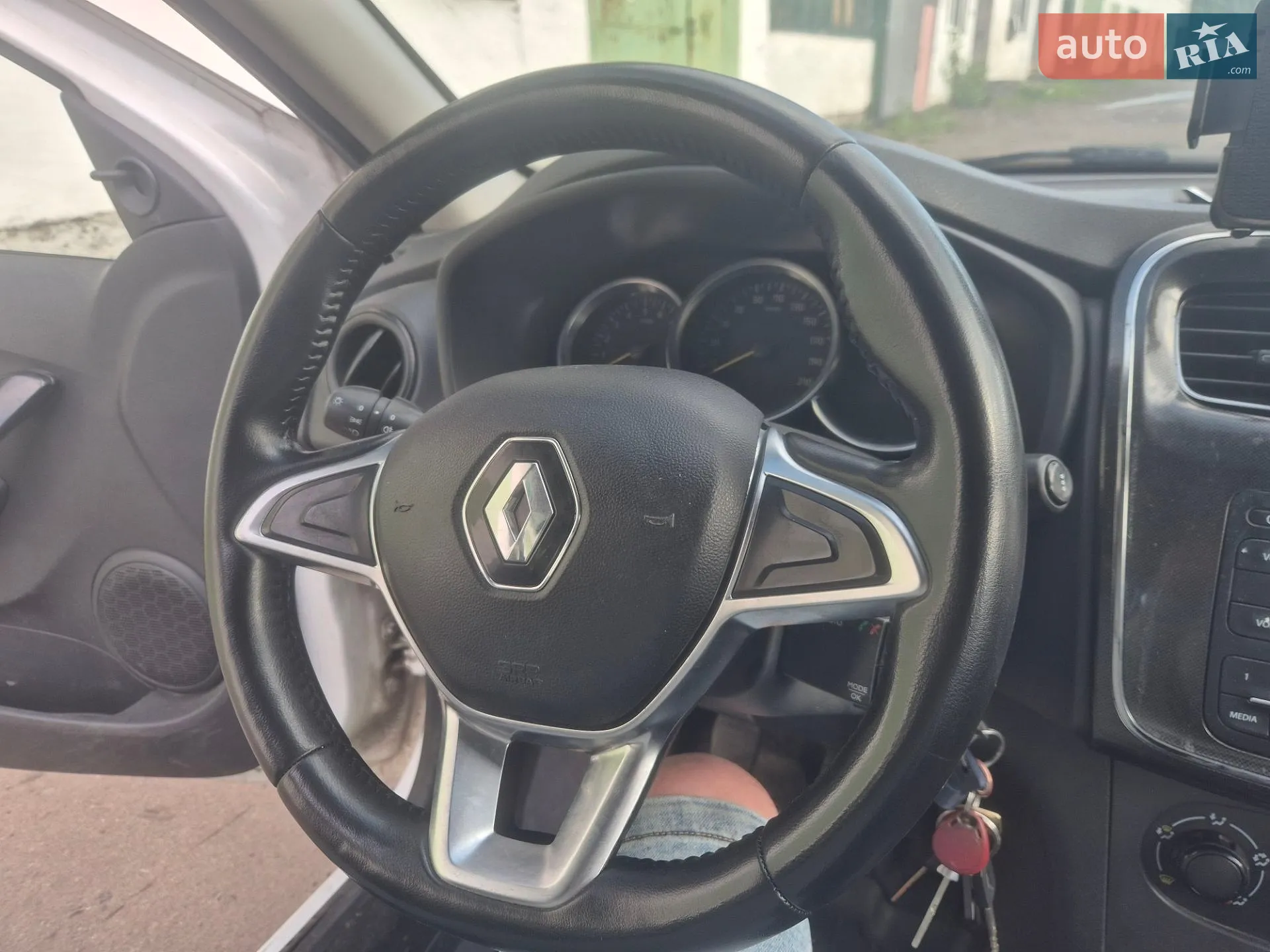 2019 Renault Logan - мініатюра 9