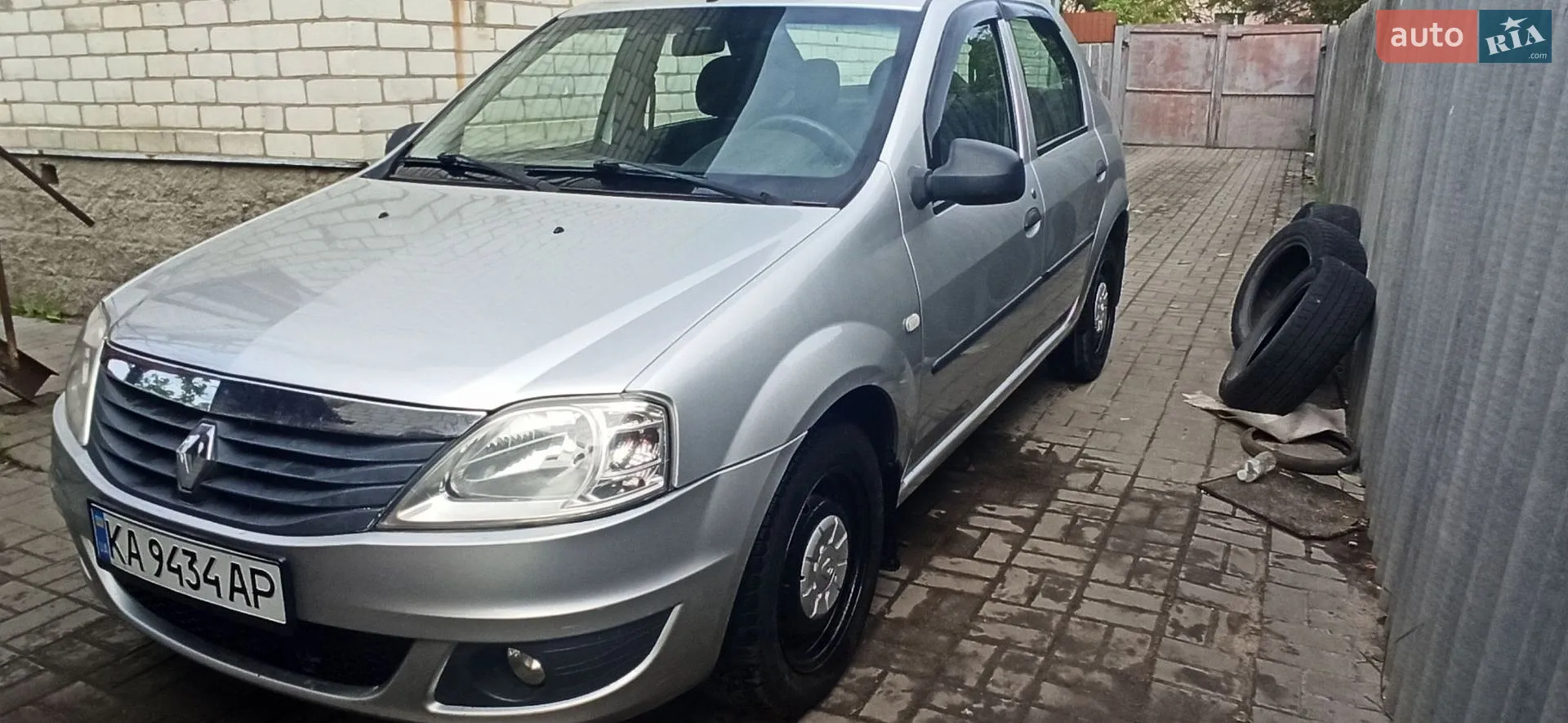 2011 Renault Logan - мініатюра 3