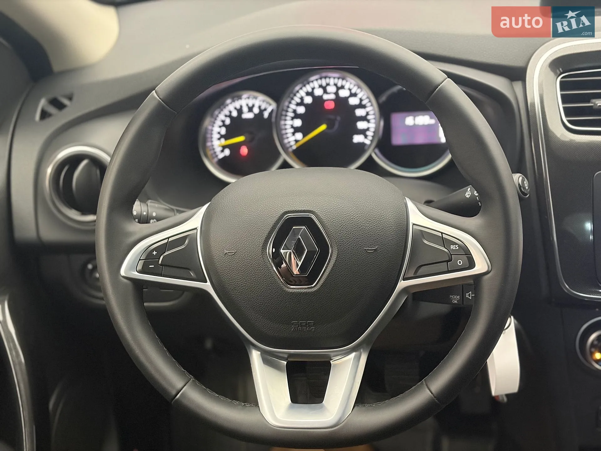 2022 Renault Logan - мініатюра 9