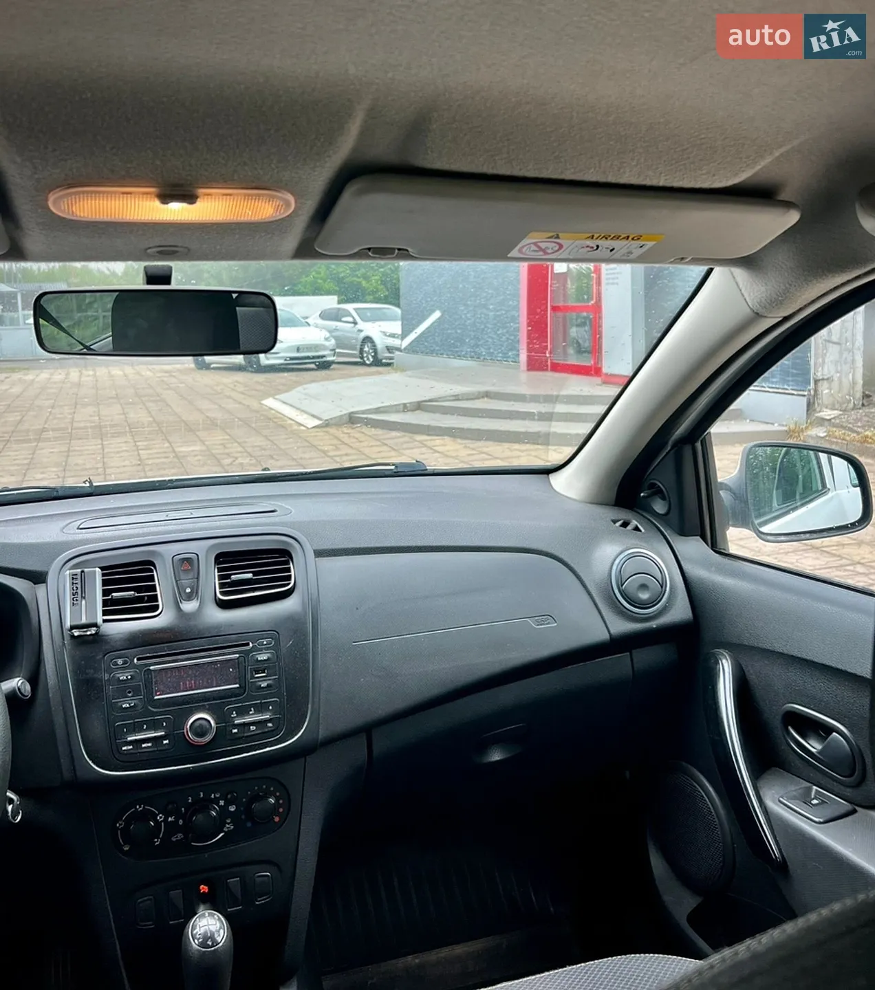 2013 Renault Logan - мініатюра 14