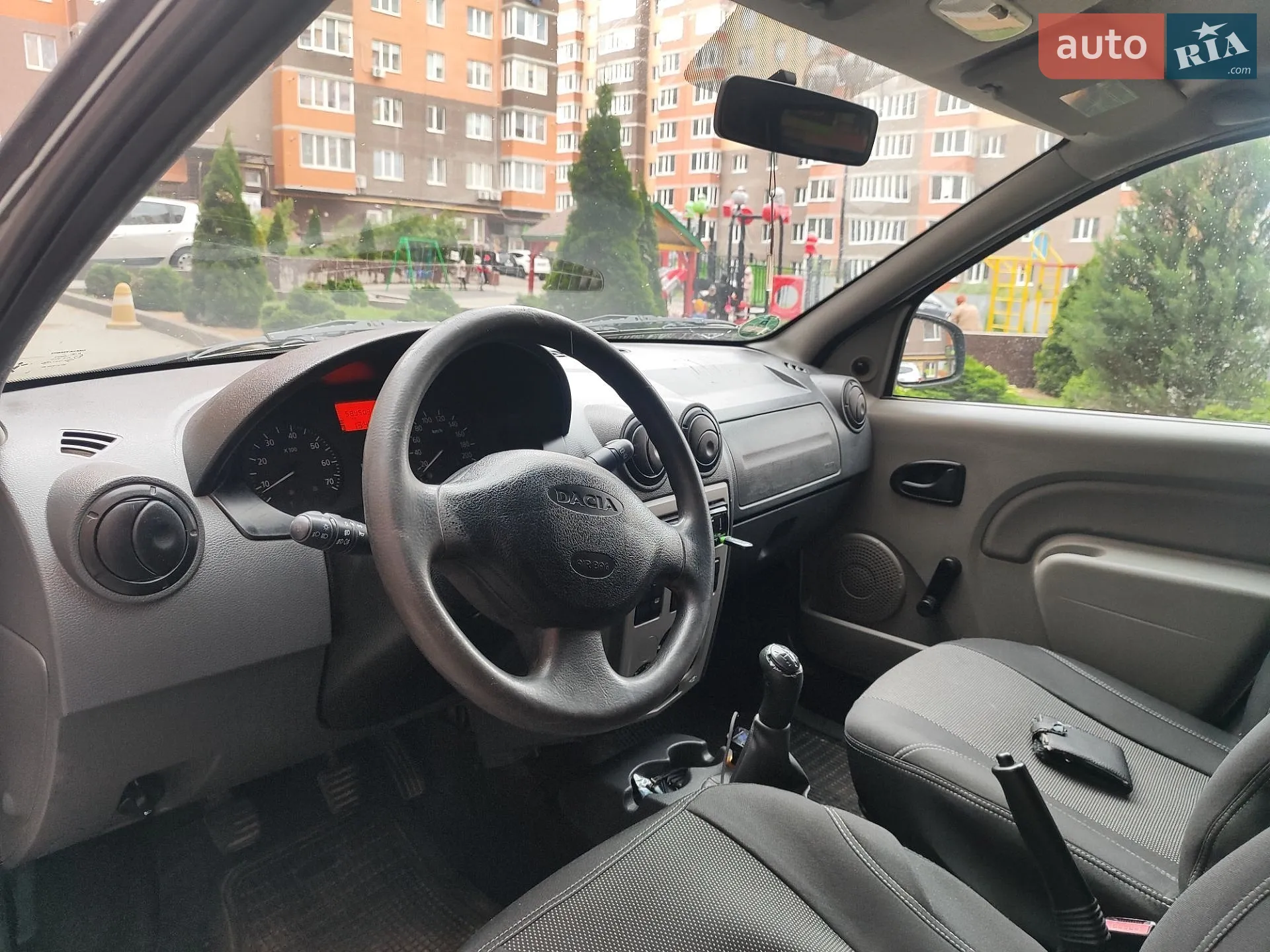 2012 Renault Logan - мініатюра 5