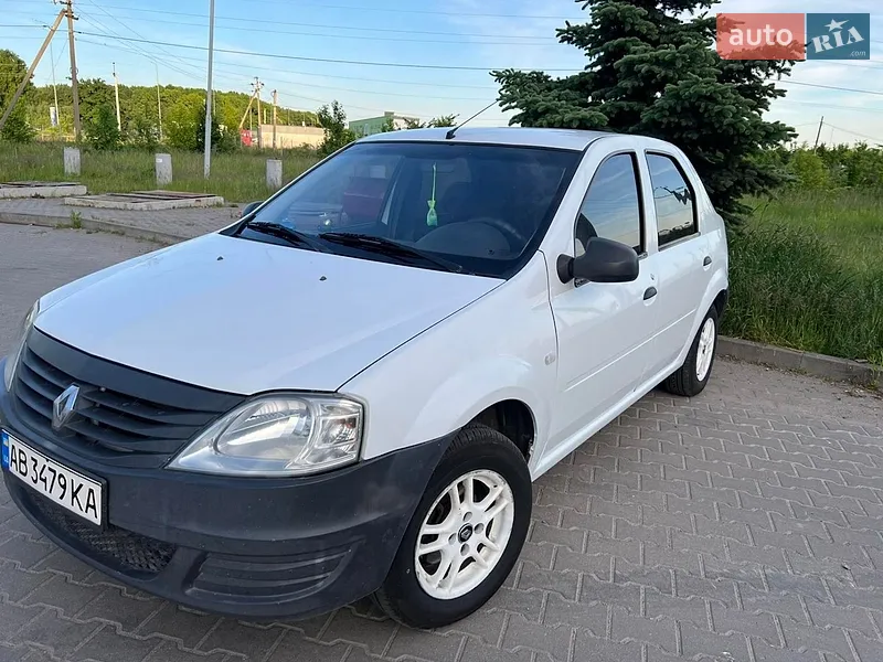 Renault Logan 2011