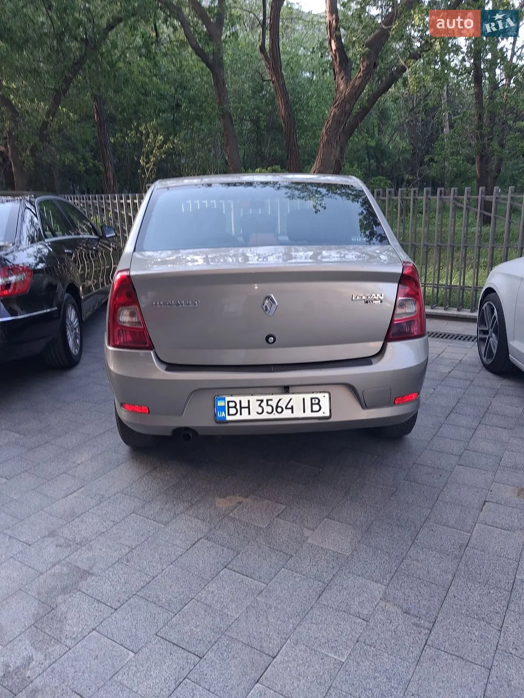 2010 Renault Logan - мініатюра 6